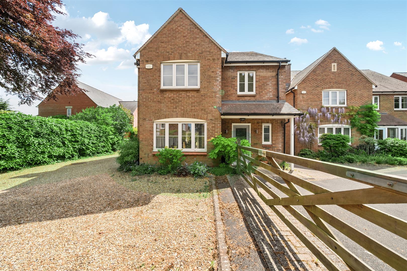 1-6819f6b339c0c-1287356-ARW-11-6819f6b339c0c-12873